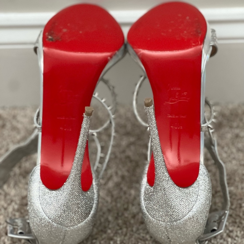 Christian Louboutin size 40.5